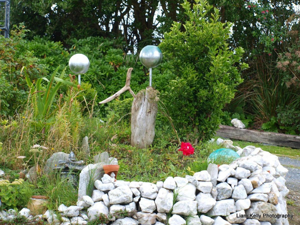 Lakefield Gallery Keel  ภายนอก รูปภาพ
