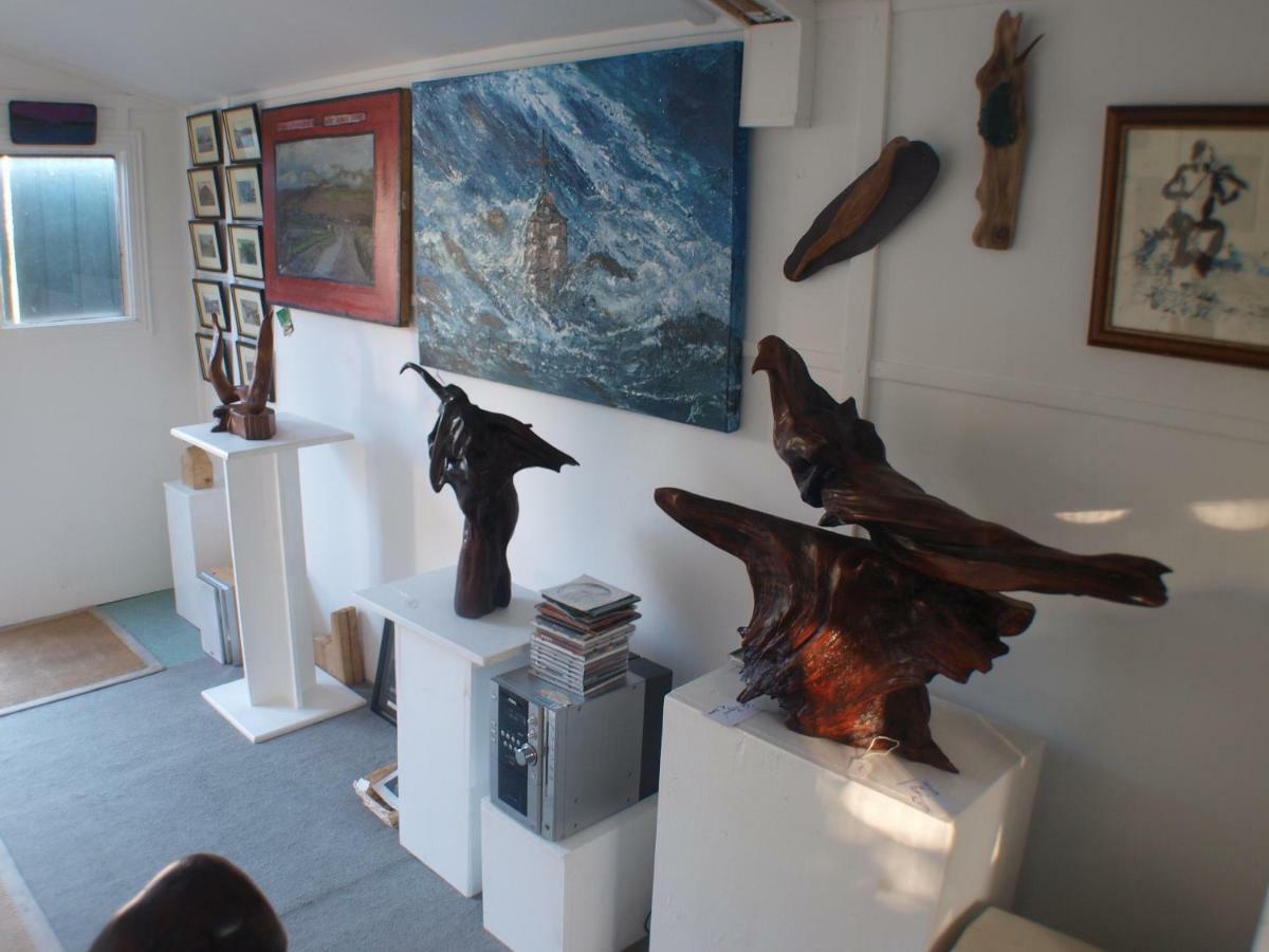 Lakefield Gallery Keel  ภายนอก รูปภาพ